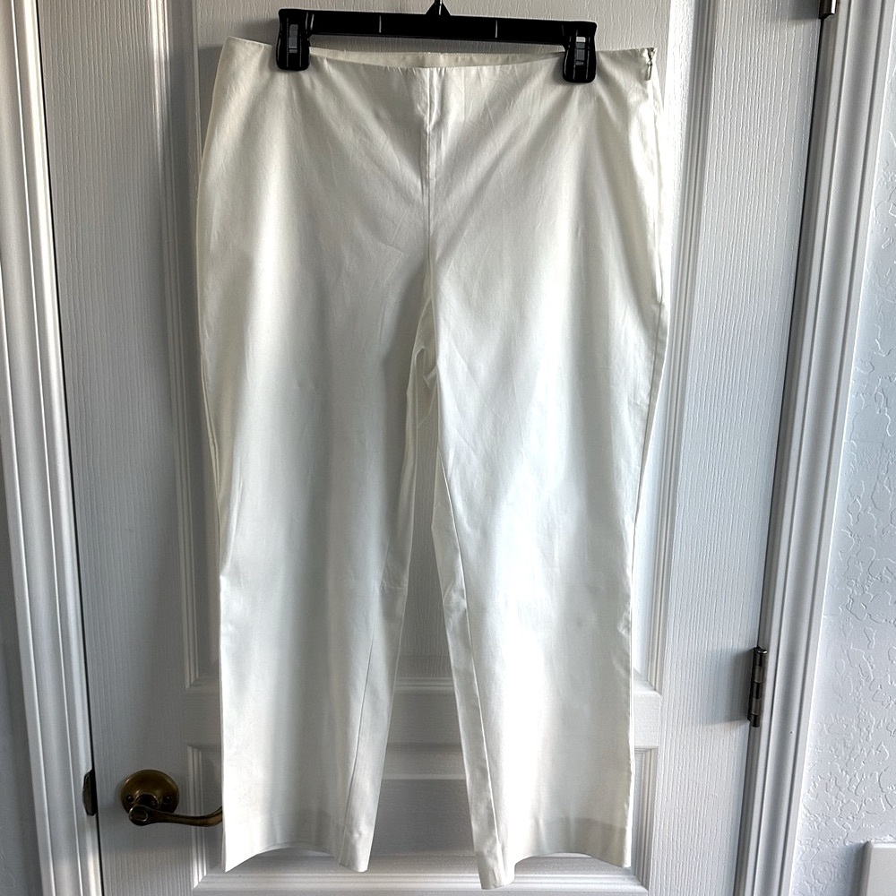 NWT Moda International Capris Pants Trousers White, Size 12